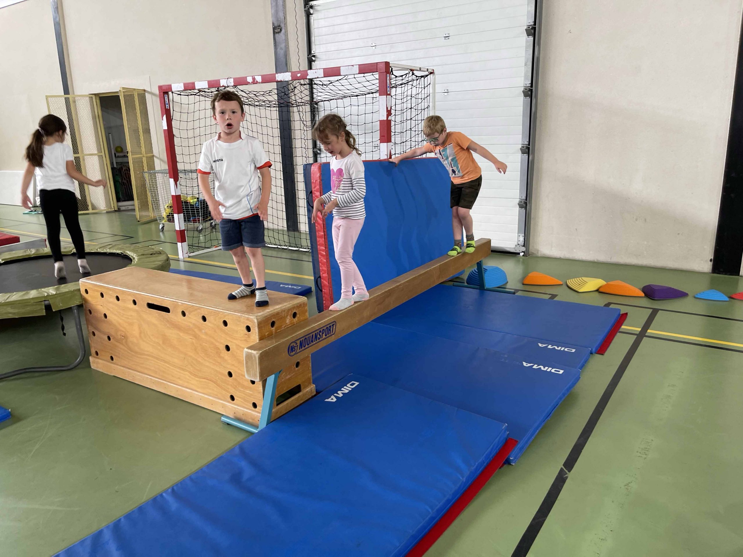 Parcours ludique de gym - activités sportives à Vémars